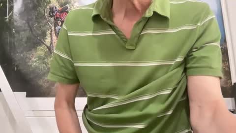 Snapshot of tauromolo chatting on 09-18-25, 01:18 tauromolo online show from 09-18-25, 01:18