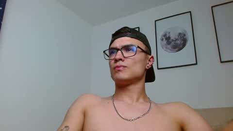 Snapshot of taurus4k chatting on 12-20-24, 06:40 taurus4k online show from 12-20-24, 06:40