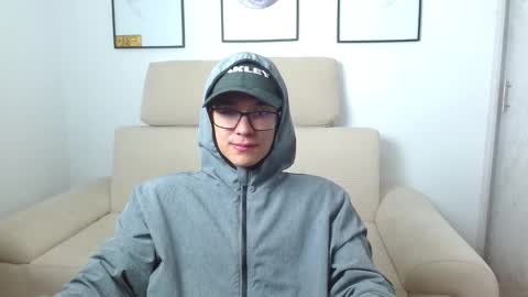 Snapshot of taurus4k chatting on 01-20-25, 03:04 taurus4k online show from 01-20-25, 03:04