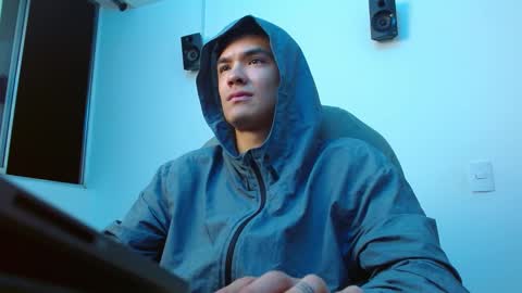 Snapshot of taurus4k chatting on 02-12-25, 02:24 taurus4k online show from 02-12-25, 02:24