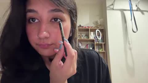 Riza online show from 06-21-26, 07:11