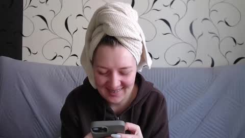 Snapshot of taxxxu chatting on 03-13-26, 06:53 Diana online show from 03-13-26, 06:53