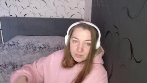 Snapshot of taxxxu chatting on 04-01-26, 06:25 Diana online show from 04-01-26, 06:25