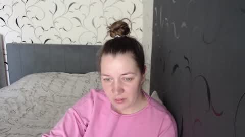 Snapshot of taxxxu chatting on 06-18-26, 05:51 Diana online show from 06-18-26, 05:51