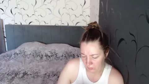 Snapshot of taxxxu chatting on 07-27-26, 06:31 Diana online show from 07-27-26, 06:31