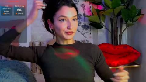 TayaKayan online show from 12-23-25, 10:46