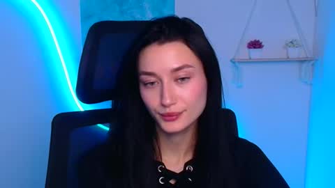 Taya online show from 11-17-25, 07:03