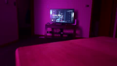 Snapshot of taybiz3 chatting on 02-05-26, 03:55 carl lewis online show from 02-05-26, 03:55