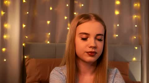 Taya online show from 04-21-26, 05:06
