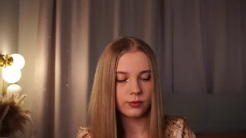 Snapshot of tayelin chatting on 06-10-26, 04:39 Taya online show from 06-10-26, 04:39