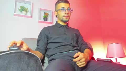 Snapshot of tayer_bennet chatting on 09-20-25, 03:40 tayer_bennet online show from 09-20-25, 03:40