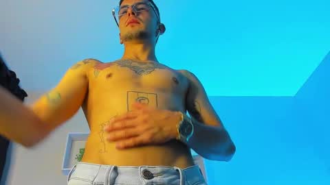 Snapshot of tayer_bennet chatting on 09-25-25, 04:16 tayer_bennet online show from 09-25-25, 04:16