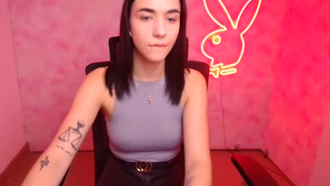 Snapshot of tayla_candy chatting on 10-23-25, 06:23 Tayla online show from 10-23-25, 06:23