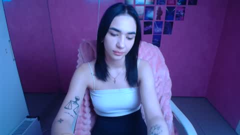 Snapshot of tayla_candy chatting on 11-05-25, 06:57 Tayla online show from 11-05-25, 06:57