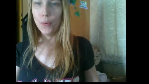 Snapshot of taylafox chatting on 12-30-24, 07:00 taylafox online show from 12-30-24, 07:00