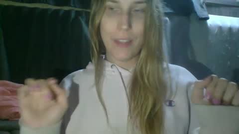 Snapshot of taylafox chatting on 02-08-25, 04:25 taylafox online show from 02-08-25, 04:25