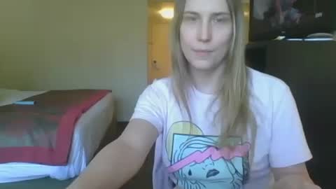 Snapshot of taylafox chatting on 03-11-25, 08:20 taylafox online show from 03-11-25, 08:20