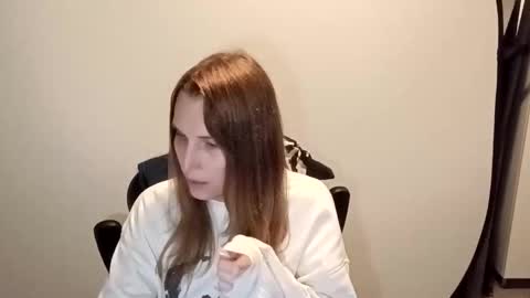 Snapshot of taylafox chatting on 11-02-25, 01:19 taylafox online show from 11-02-25, 01:19