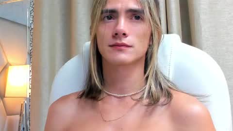 Snapshot of tayler_swift1 chatting on 01-11-25, 12:40 tayler_swift1 online show from 01-11-25, 12:40