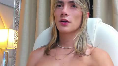 Snapshot of tayler_swift1 chatting on 02-05-25, 07:29 tayler_swift1 online show from 02-05-25, 07:29