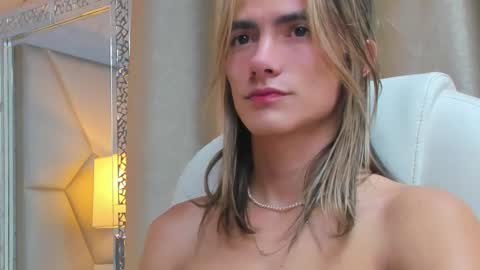 Snapshot of tayler_swift1 chatting on 03-02-25, 03:59 tayler_swift1 online show from 03-02-25, 03:59