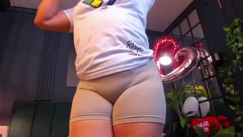 Taylor Bennet online show from 02-21-25, 07:21