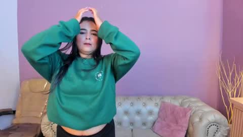 Taylor Bennet online show from 09-13-25, 11:54