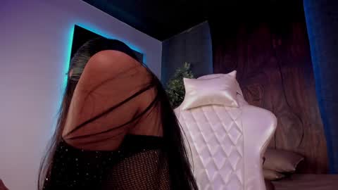 Taylor  Help me to get 100 thumbs up online show from 01-30-25, 07:15