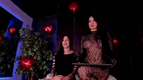 Taylor  Help me to get 100 thumbs up online show from 02-14-25, 11:31