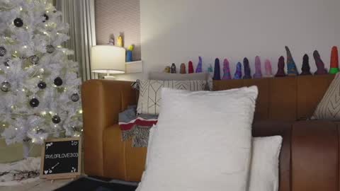 Snapshot of taylor_love_303 chatting on 11-20-25, 11:21 Taylor -- online show from 11-20-25, 11:21