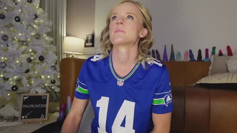 Snapshot of taylor_love_303 chatting on 12-18-25, 11:05 Taylor -- online show from 12-18-25, 11:05