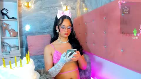 Snapshot of taylor_sanz chatting on 12-04-25, 10:57 Taylor Sanz online show from 12-04-25, 10:57