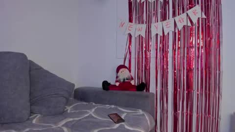 Taylor  online show from 12-31-24, 12:36