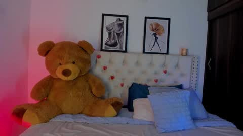 Taylor  online show from 03-07-26, 08:00