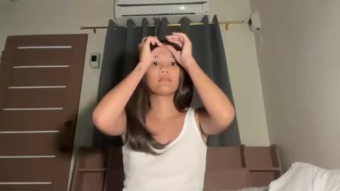 taylor online show from 10-05-25, 05:11