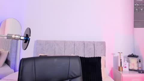 Taylor online show from 02-12-26, 08:04