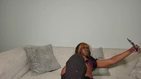 Snapshot of taylorsosweets chatting on 02-21-25, 05:13 Taylor online show from 02-21-25, 05:13