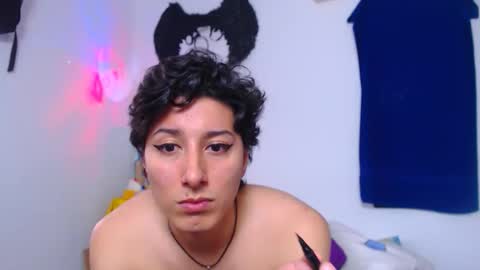 Taylorsweet1111 online show from 12-03-25, 06:50