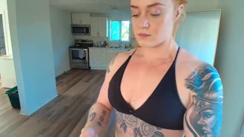 Taylor Tait online show from 09-28-25, 09:09