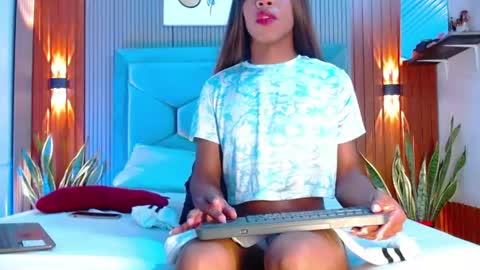 Snapshot of tayra1 chatting on 06-29-26, 08:31 Tayra... online show from 06-29-26, 08:31