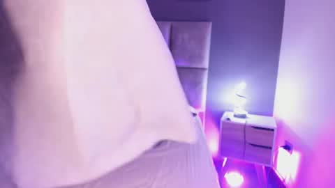 Snapshot of tayrasiny chatting on 06-23-26, 04:43 Tayra horny for you online show from 06-23-26, 04:43