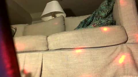 Snapshot of tbiz82 chatting on 05-23-26, 04:39 Tbiz82 online show from 05-23-26, 04:39