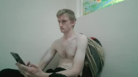 Snapshot of tcute0 chatting on 04-26-26, 03:37 tcute0 online show from 04-26-26, 03:37