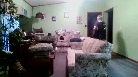 Teak online show from 12-17-24, 09:27