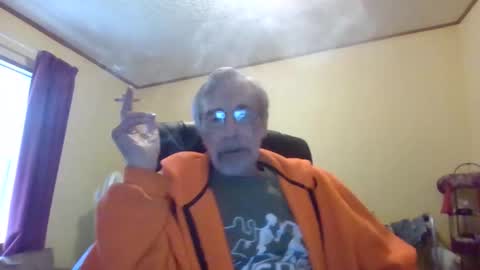 Snapshot of teak4u chatting on 04-26-26, 12:58 Teak online show from 04-26-26, 12:58