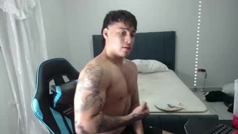 Snapshot of team23hot0 chatting on 09-18-25, 02:35 team23hot0 online show from 09-18-25, 02:35