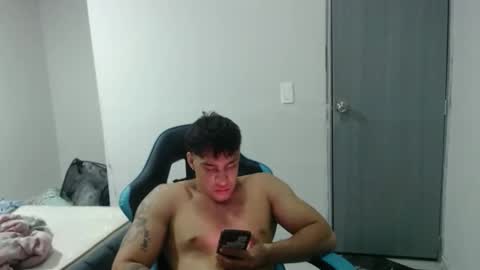 Snapshot of team23hot0 chatting on 10-28-25, 12:14 team23hot0 online show from 10-28-25, 12:14