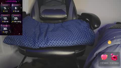 Snapshot of teaser4 chatting on 01-18-25, 06:13 teaser4 online show from 01-18-25, 06:13