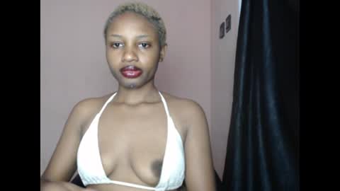 Snapshot of teasexkitty chatting on 07-07-26, 08:35 teasexkitty online show from 07-07-26, 08:35