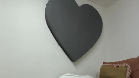 ALICIA--- online show from 12-03-25, 07:27